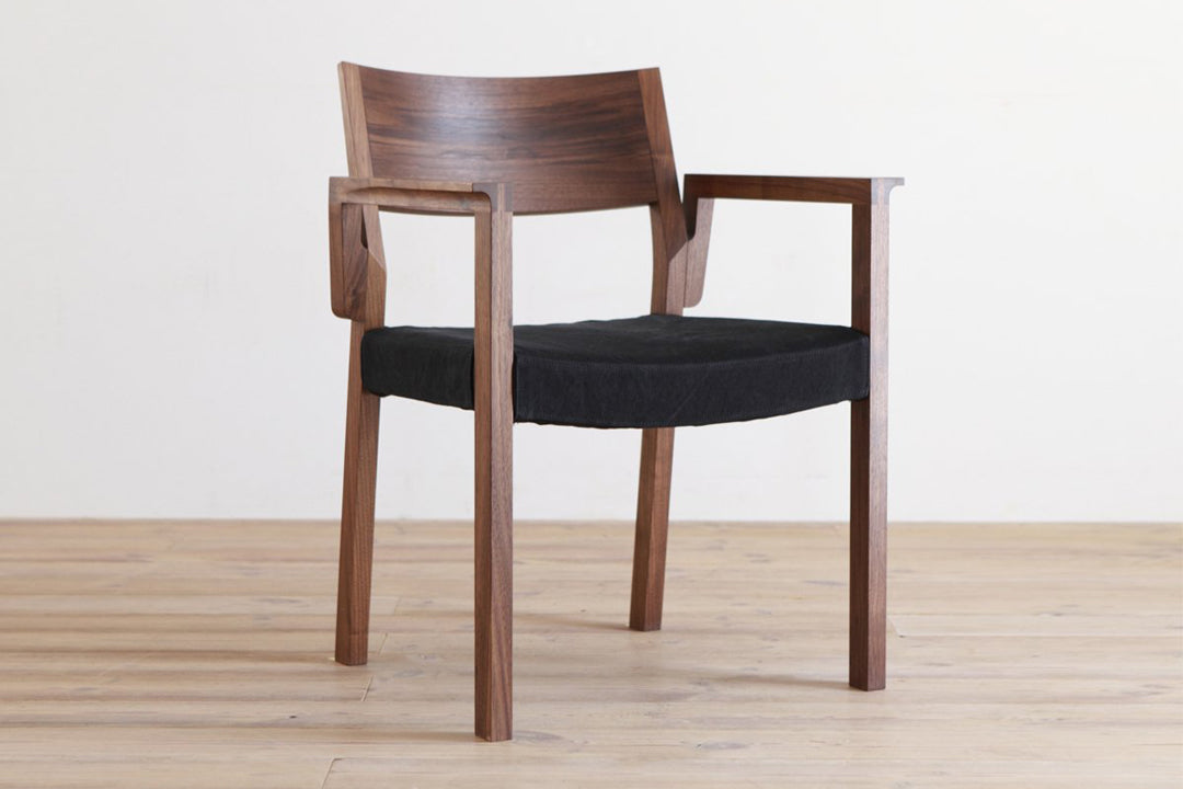 ウッドバックアームチェア RIPOSO (リポーゾ)