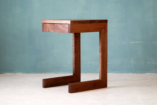 サイドテーブル　SELECT（セレクト）