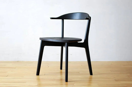 セミアームチェア DC352