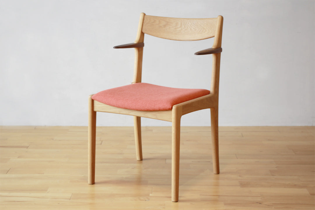 アウトレット！セミアームチェア Pecker（ペッカー）